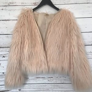 🧥 OFF WHITE/LIGHT PINK FUZZY JACKET